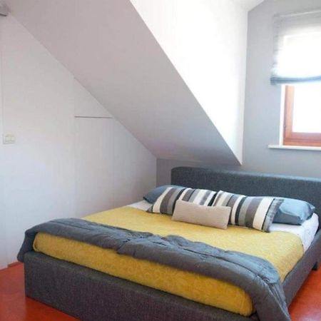 Apartments Iggy Postira Buitenkant foto